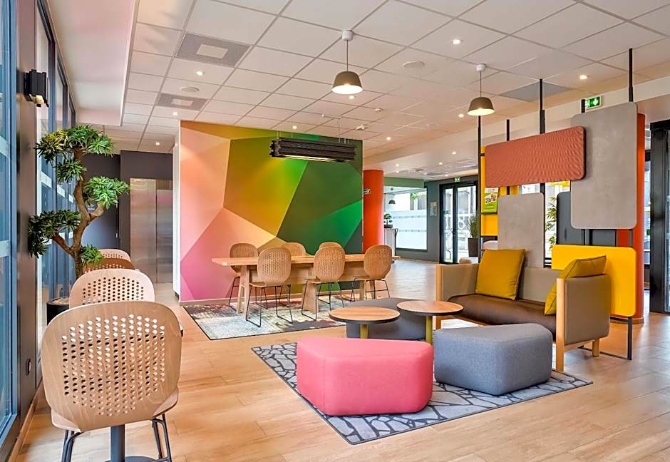 B&B HOTEL Paris Porte d'Orléans