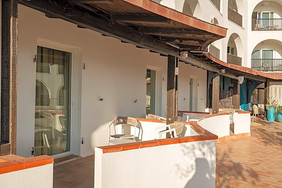 Family, Pool View, Balcony — 7 fotoğraftan 1. fotoğraf