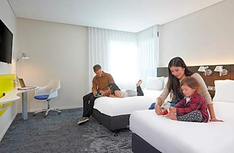 Standard Queen Room with Two Queen Beds - Free Breakfast