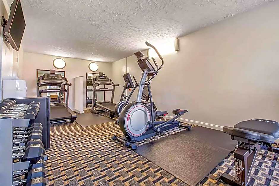 Ramada by Wyndham Santee I-95