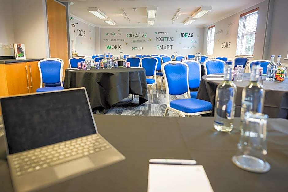 Holiday Inn Manchester West By IHG