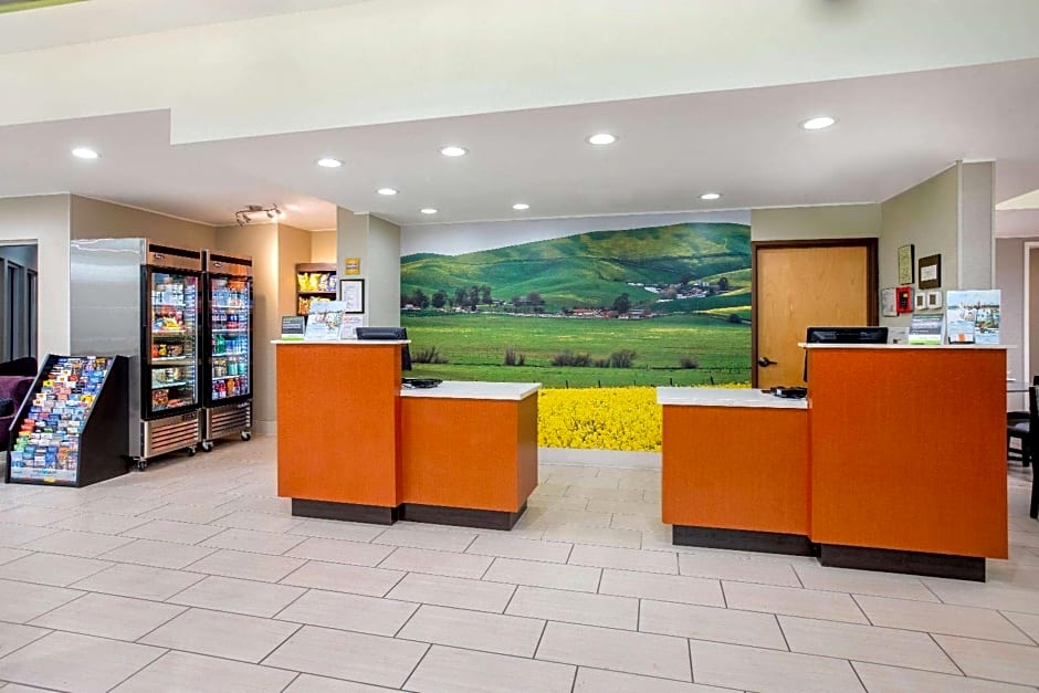 La Quinta Inn & Suites by Wyndham Livermore