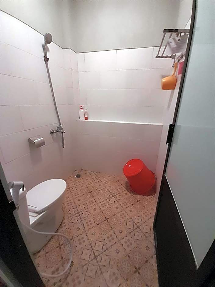 SaBi Guest House - Strategic Family -married couples only- Hostel in Prawirotaman