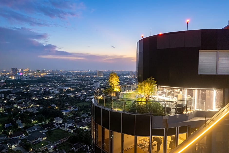 Oakwood Suites Tiwanon Bangkok