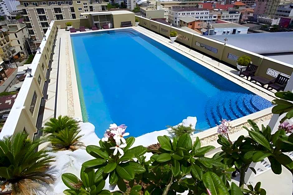 Lk Royal Wing Hotel