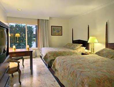 Deluxe Suite with Spa Bath