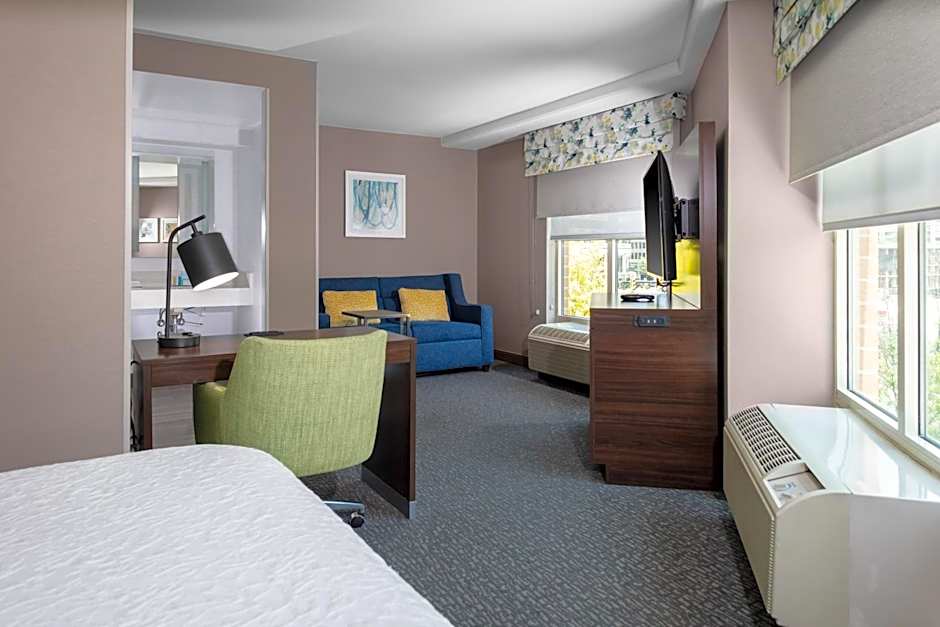 Hampton Inn By Hilton & Suites Arlington Crystal City DCA