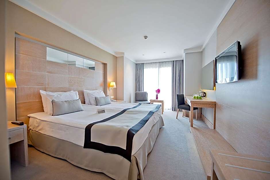 Photo 1 of 2 of 1 Double Bed, Nature View