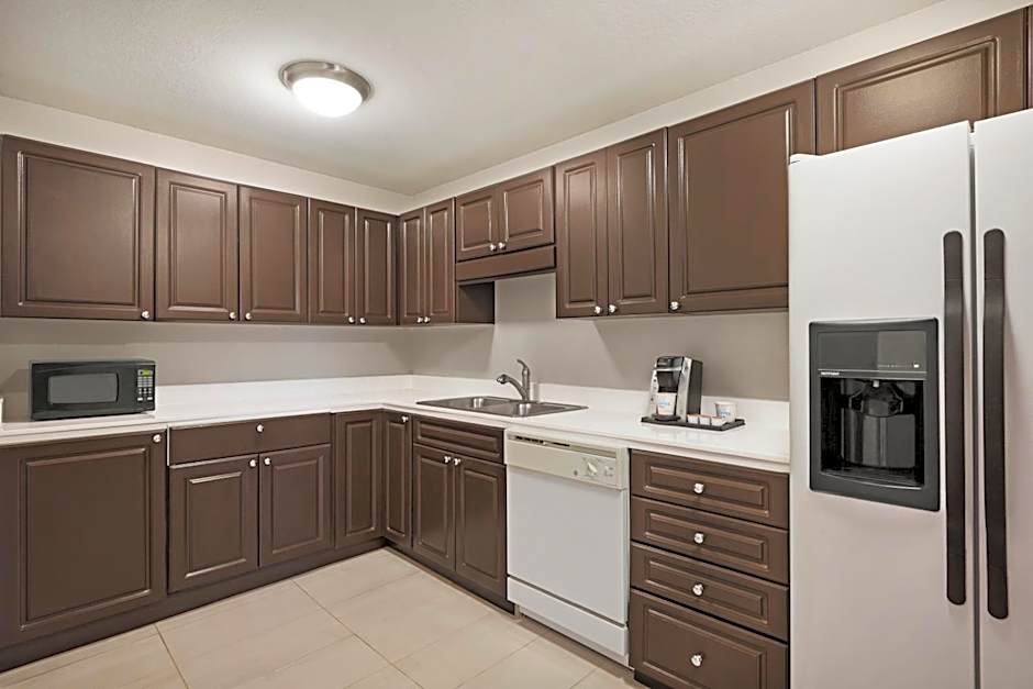 Holiday Inn Express and Suites Sarasota East By IHG