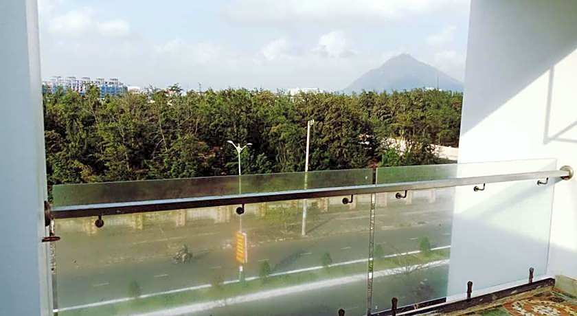 Khách Sạn Nghinh Phong Beach Tuy Hòa