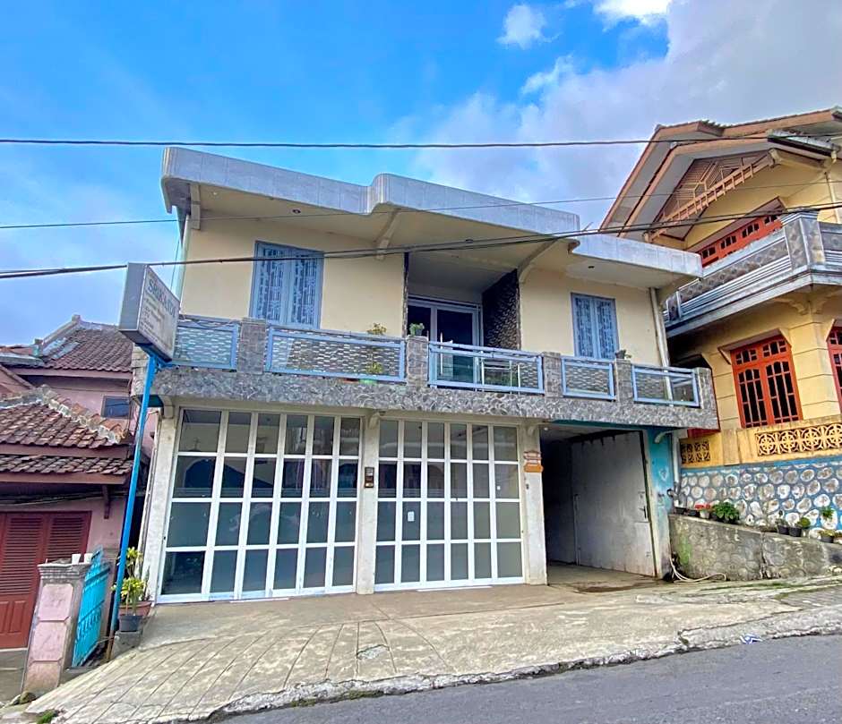 Homestay Srikandi Syariah Dieng RedPartner