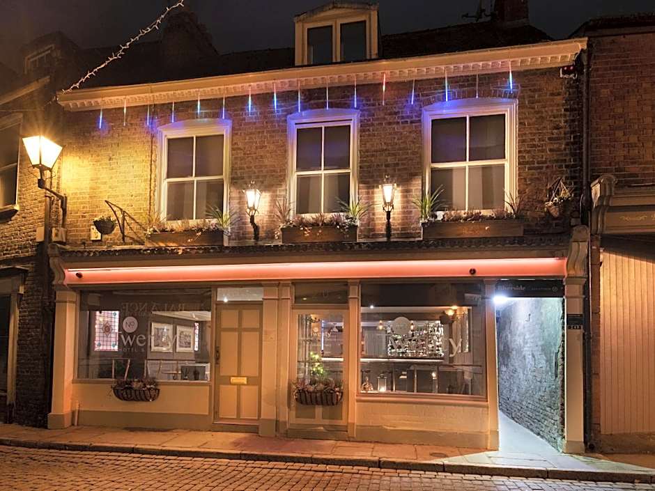 Twenty Hotel and Bar