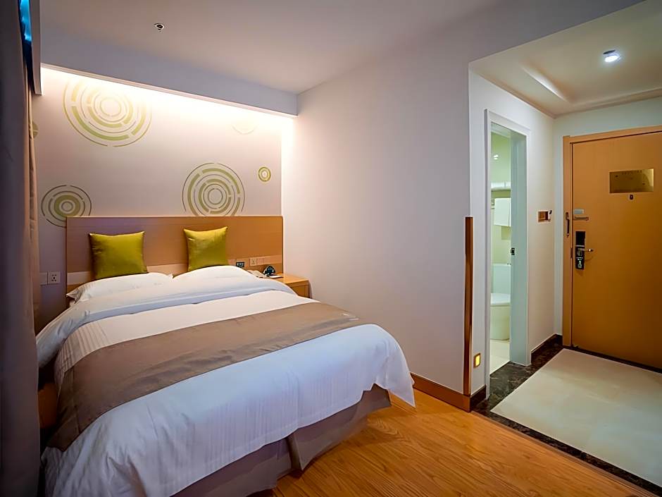 GreenTree Inn Suzhou Zhangjiagang Tangshi Town Yangzi Road Express Hotel