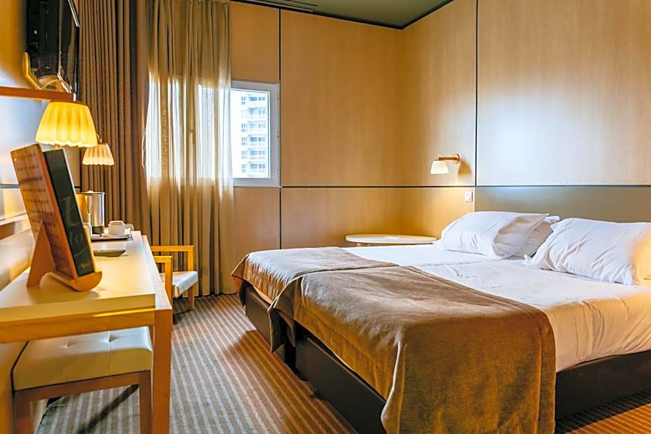 Axis Vermar Conference & Beach Hotel