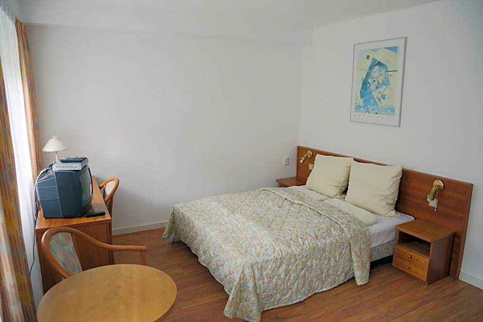 WIlla Maksymilian Bed and Breakfast