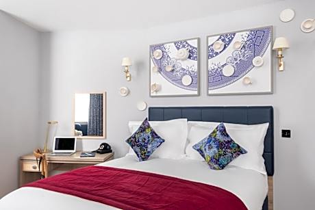 Premium King Room