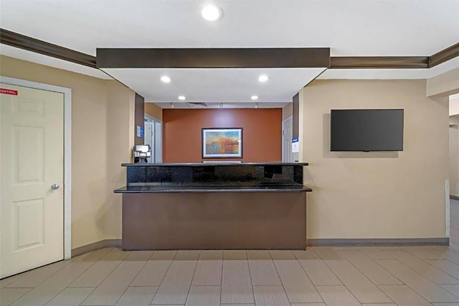 Best Western Plus Twin View Inn & Suites