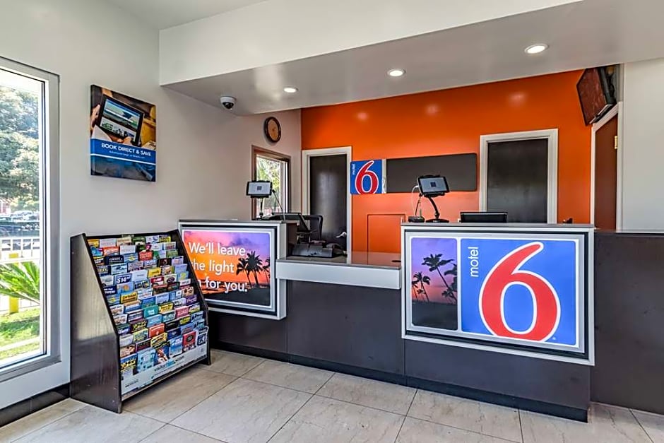 Motel 6 National City, CA