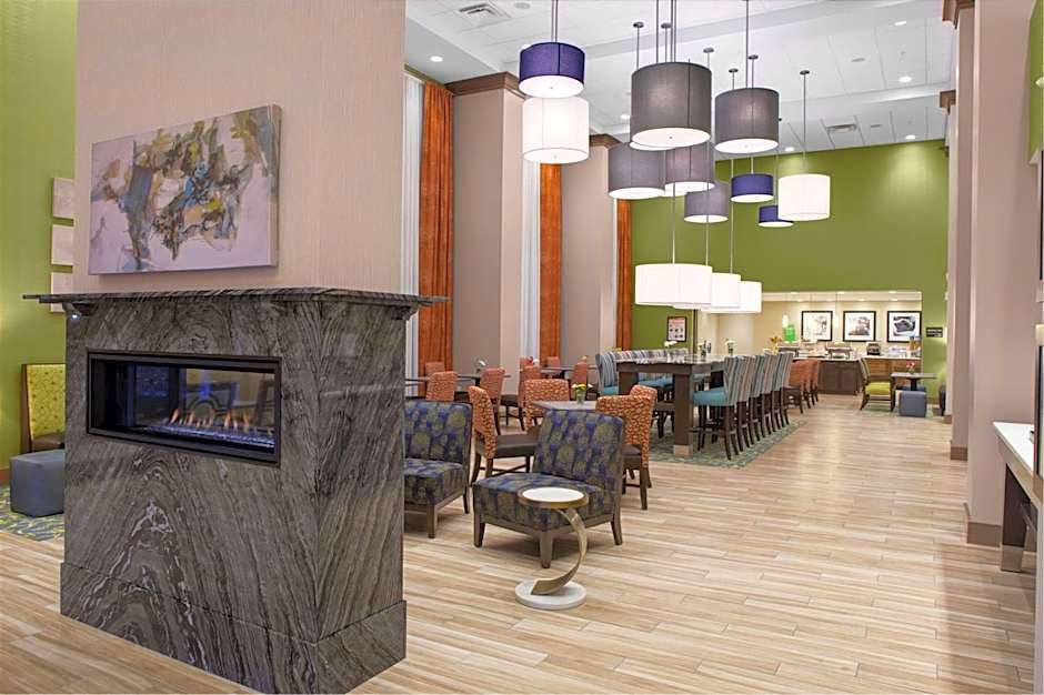 Hampton Inn By Hilton & Suites Syracuse North Airport Area