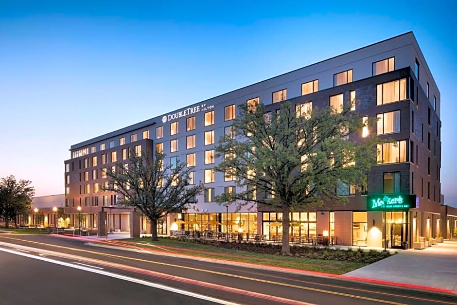Doubletree By Hilton Greeley At Lincoln Park