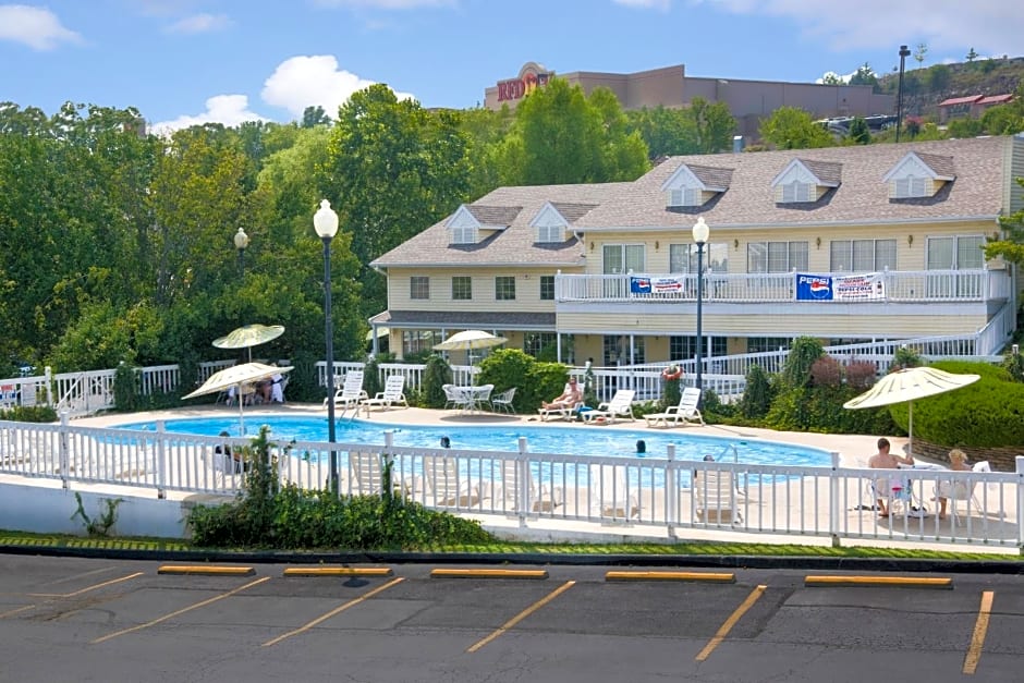 Honeysuckle Inn & Conference Center