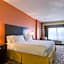 Holiday Inn Express Hotel & Suites Kansas City Sports Complex By IHG