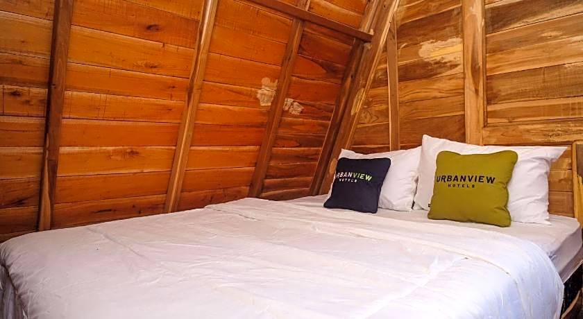 Urbanview Villa Kolopaking Kebumen by RedDoorz