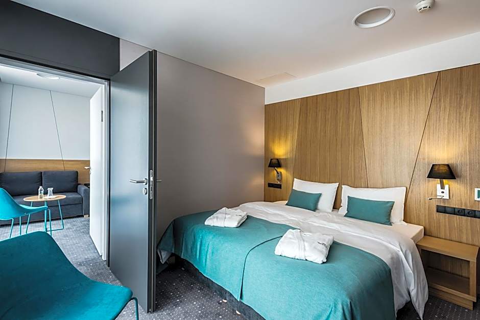 Regatta Hotel Restauracja Spa