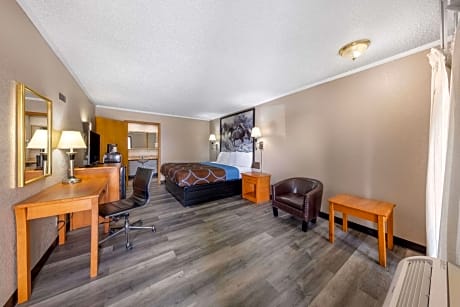 King Room - Mobility Access/Non-Smoking