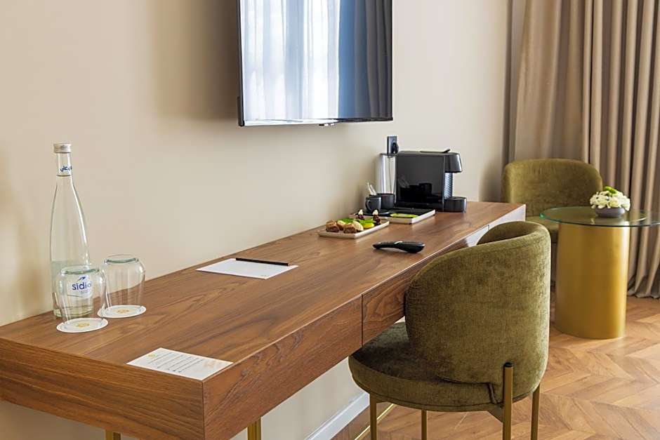 DIAGONAL HOTEL