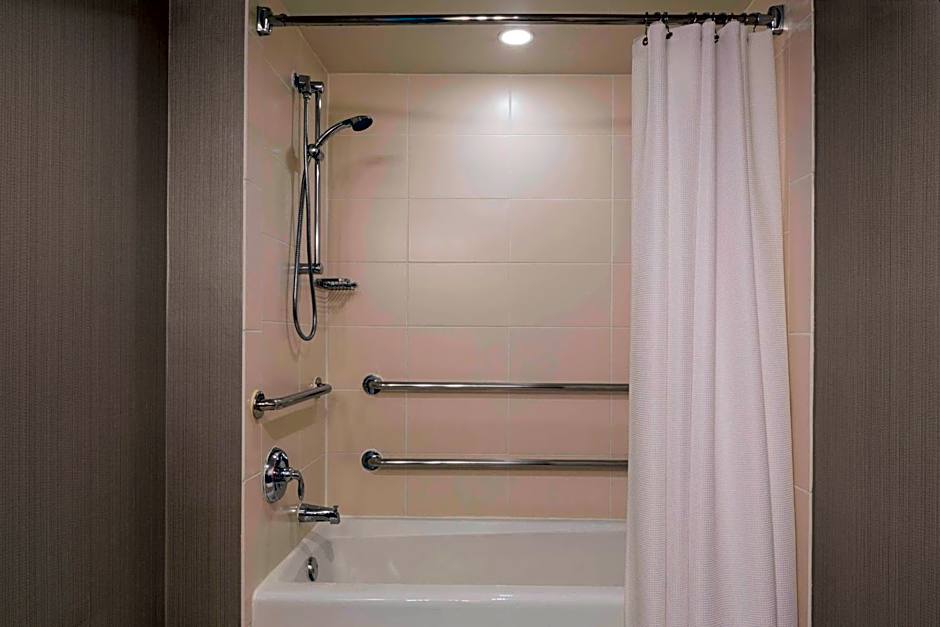 Falls Church Marriott Fairview Park