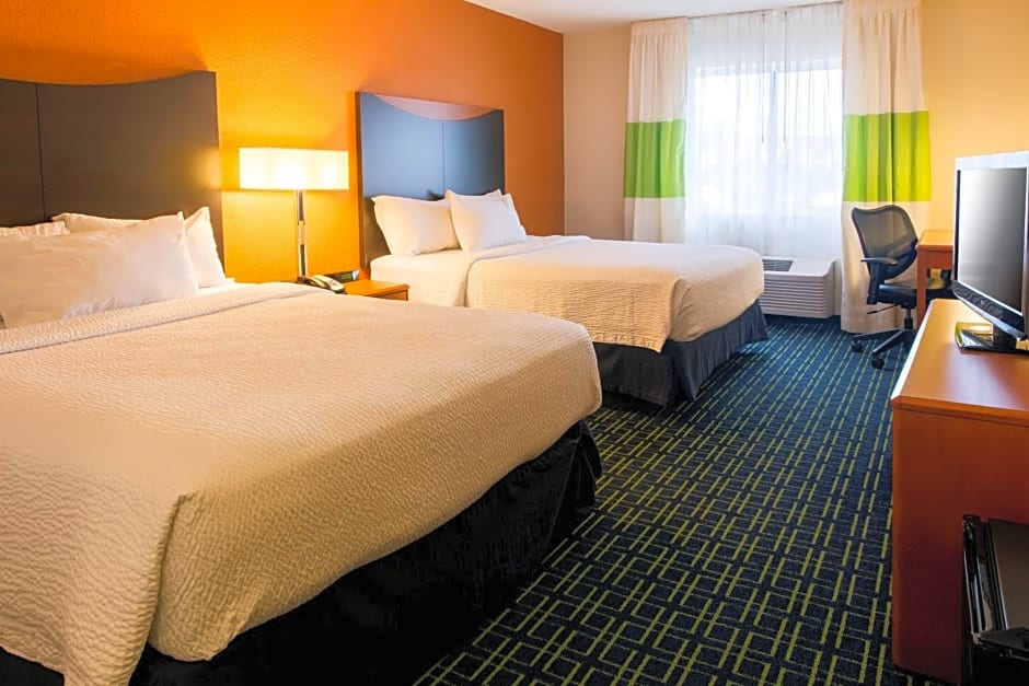 Fairfield Inn & Suites Canton