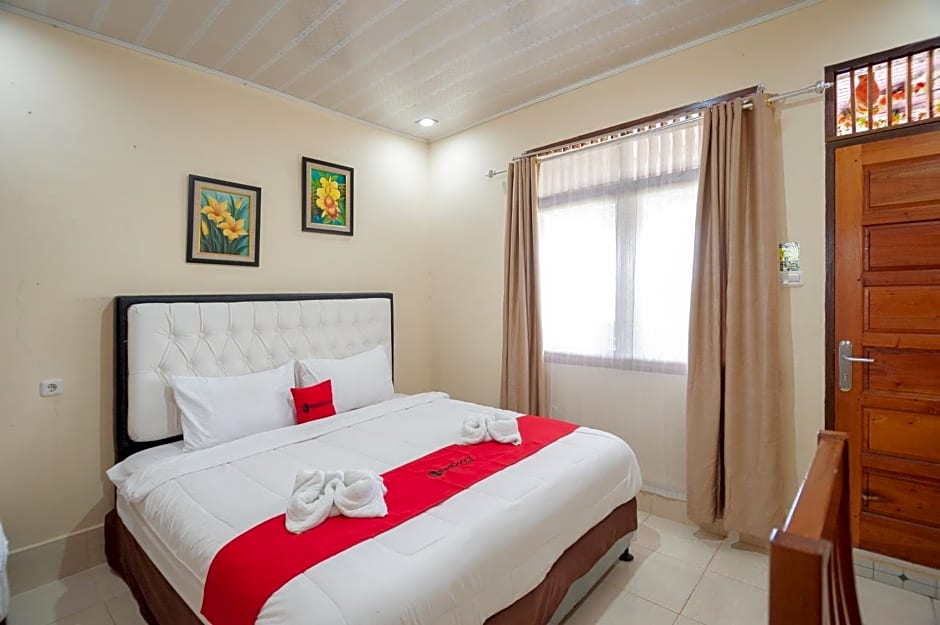 Reddoorz Syariah near tirtasari sonsang dan banto royo