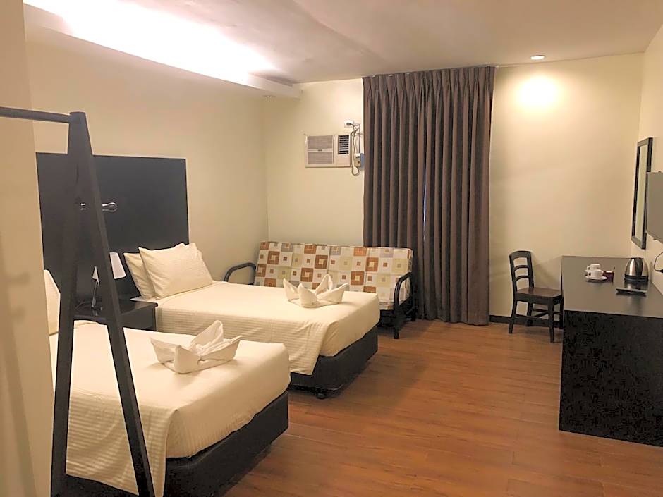 Piña Suites