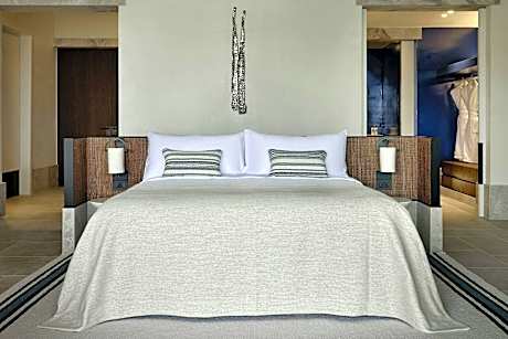 Odera Residence, 2 Bedroom Residence, Bedroom 1: 1 King, Bedroom 2: 1 King, Sofa Beds: 2, Tub