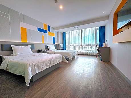 WH - Traditional Twin