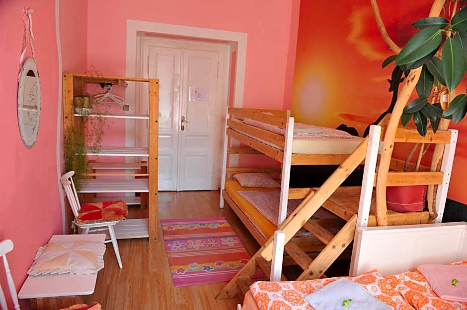 ARTHARMONY Pension & Hostel