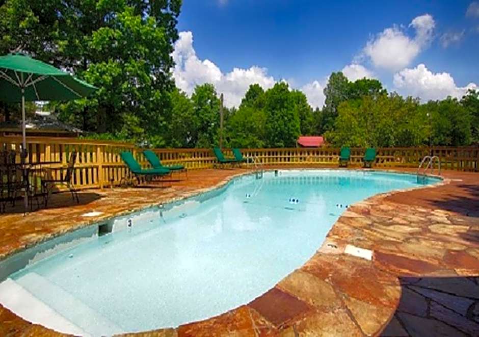 The Smoke House Lodge and Cabins