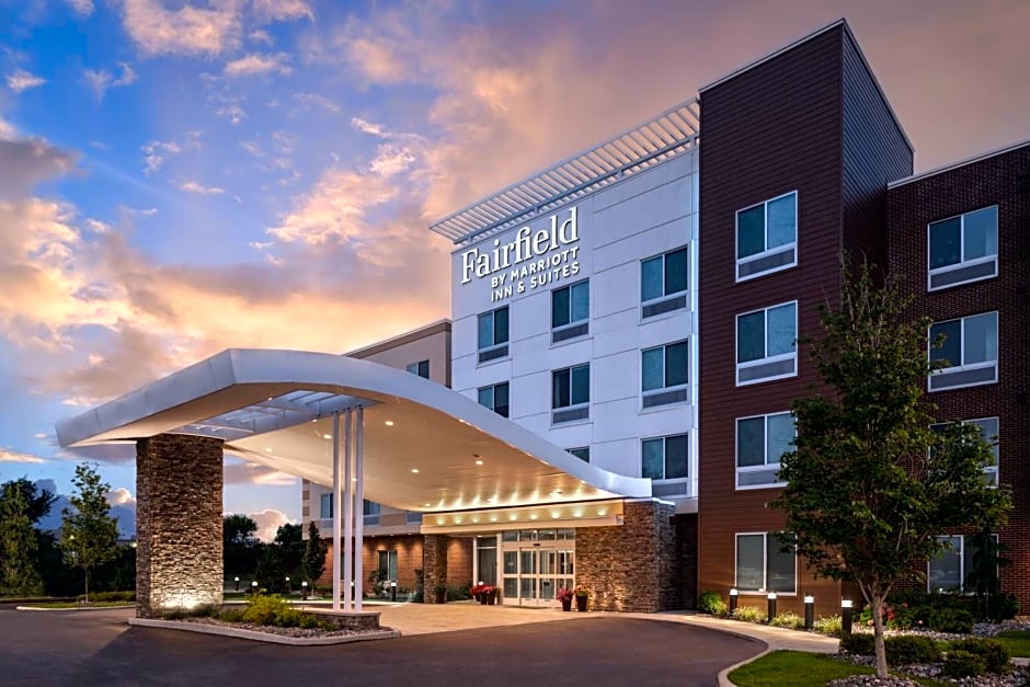 Fairfield Inn & Suites by Marriott Cleveland Tiedeman Road