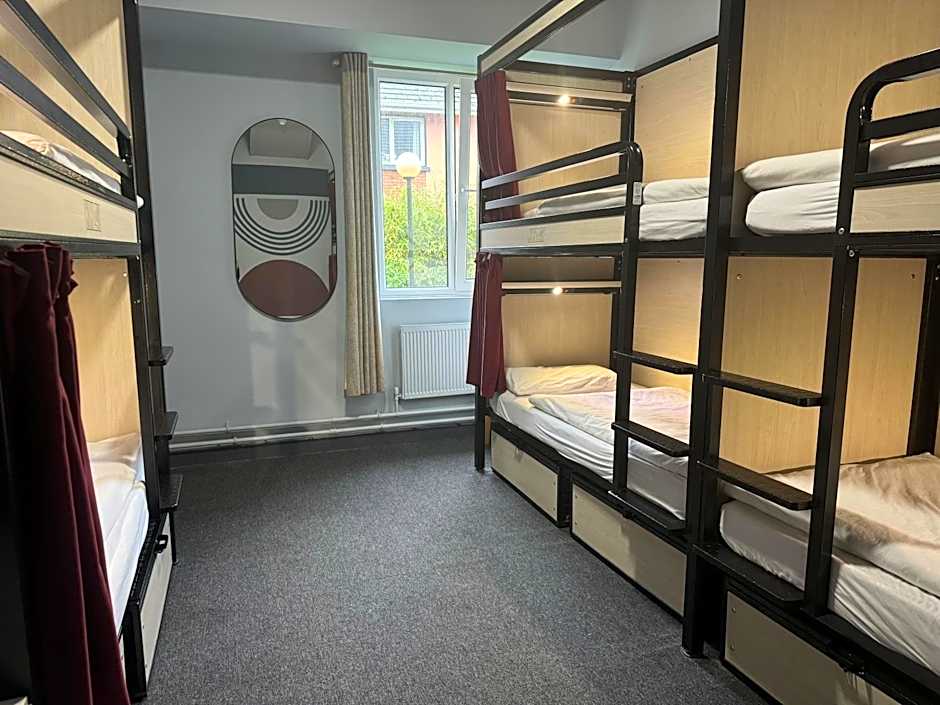 Kinlay Hostel Eyre Square