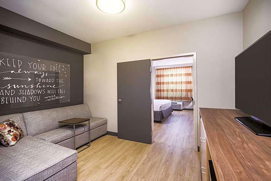 La Quinta Inn & Suites by Wyndham Chattanooga-Hamilton Place
