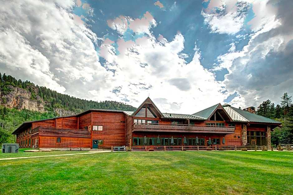 Spearfish Canyon Lodge