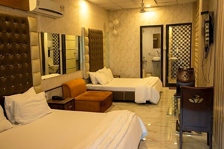 Spring Sky Mughalsarai by ShriGo Hotels