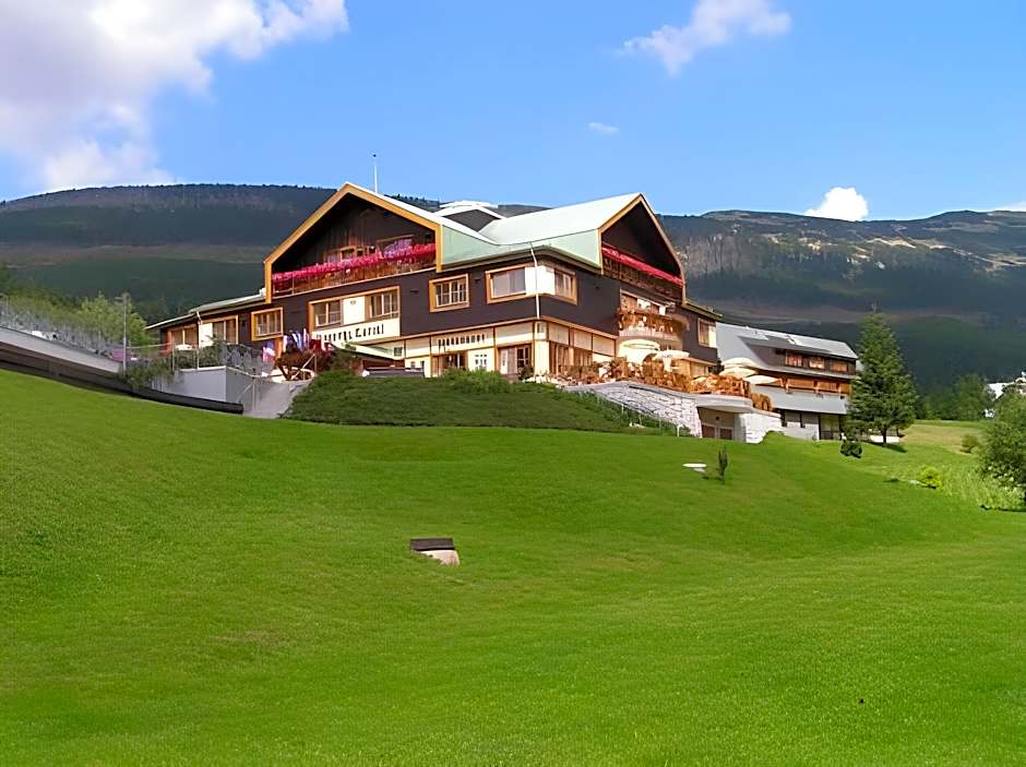 Hotel Zatisi