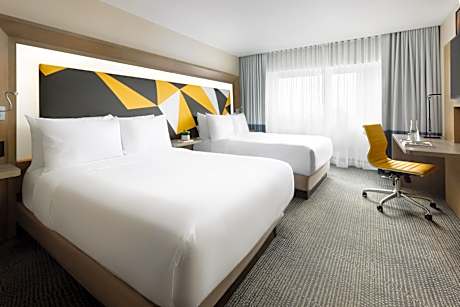 Partial Ball Drop View Double