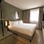 Honest Budapest by Chic & Basic
