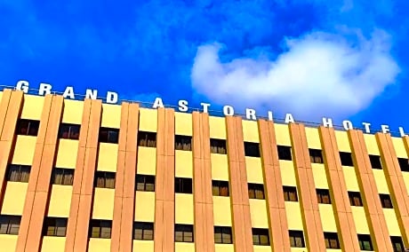 Grand Astoria Hotel