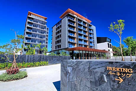 Balcony Seaside Sriracha Hotel & Serviced Apartments