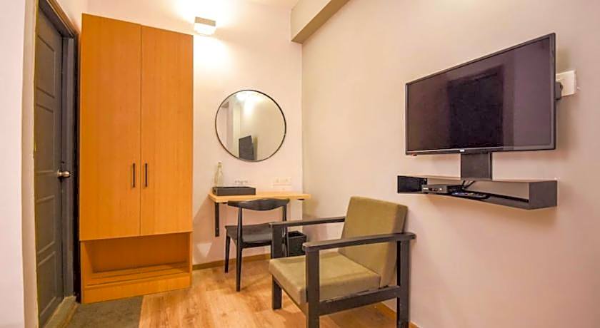 Via Heera Holiday Inn