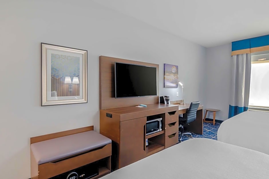 Best Western Plus St. Louis Airport Hotel